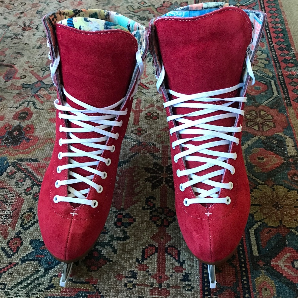 Moxi ice skates, red, brand new, figure skates